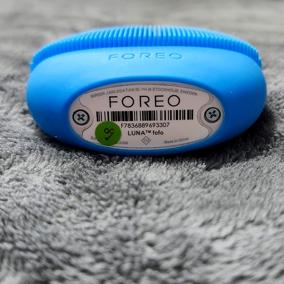 Foreo - Picture 2 of 4